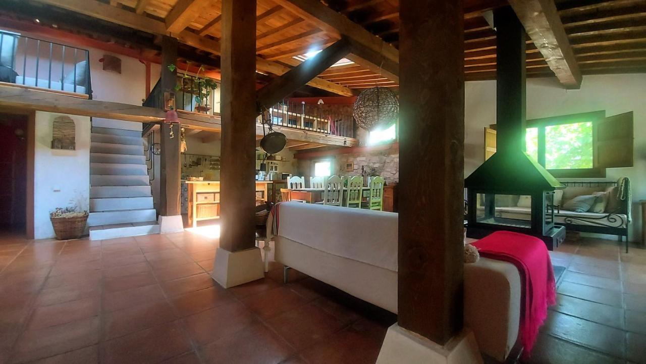 Casa Corazon De Piedra En El Rio Dulce Guest House Aragosa Luaran gambar