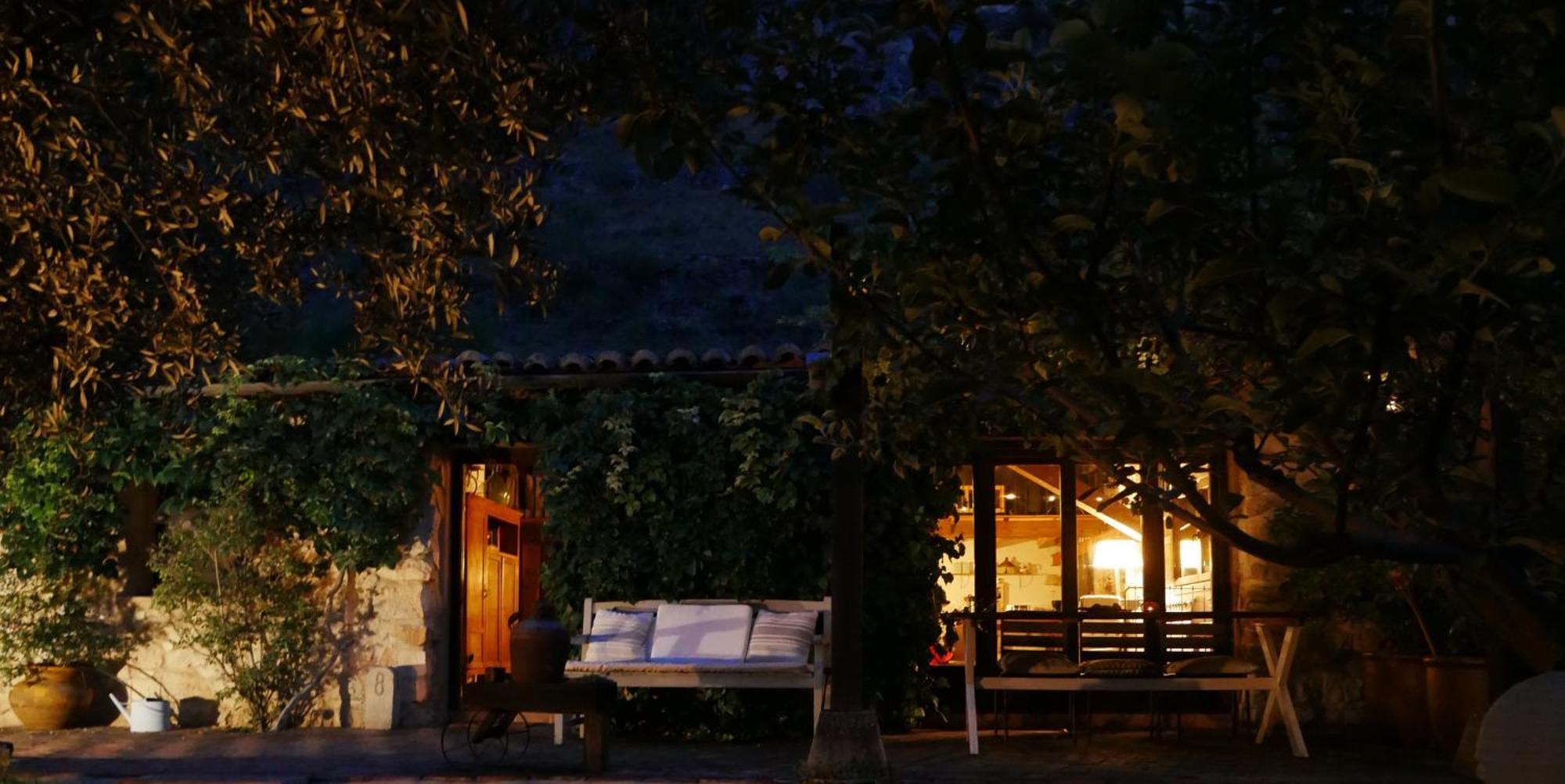 Casa Corazon De Piedra En El Rio Dulce Guest House Aragosa Luaran gambar